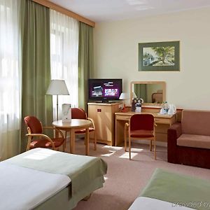 Habitación Estándar con 2 Camas Individuales